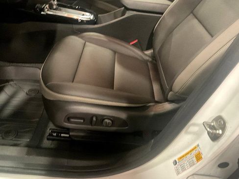 New 2026 Chevrolet Trax ACTIV w/ Sunroof Package image 16