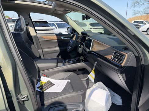 New 2026 Volkswagen Atlas SE AWD/4WD image 25