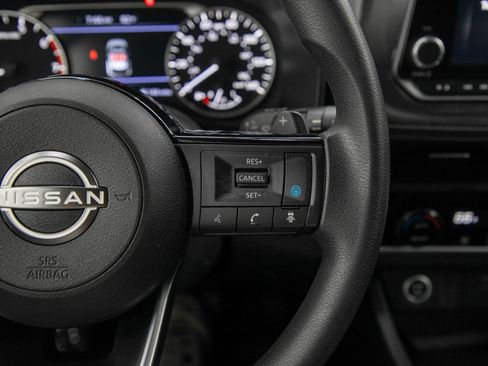 Used 2023 Nissan Rogue SV AWD/4WD image 22