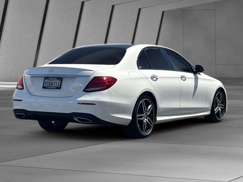 Used 2019 Mercedes-Benz E 300 image 4