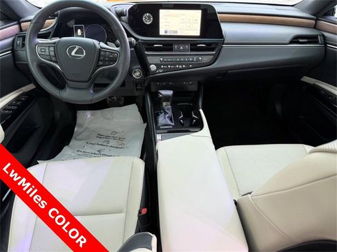 Used 2024 Lexus ES 350 w/ Premium Package image 14