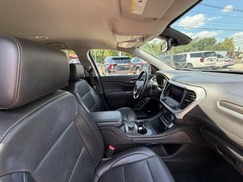 Used 2023 GMC Acadia SLT AWD/4WD image 12