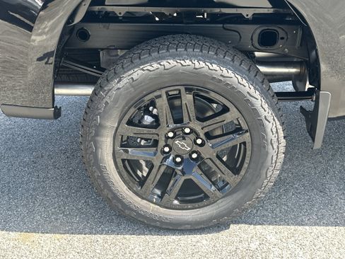 New 2026 Chevrolet Silverado 1500 LT Trail Boss w/ Convenience Package II AWD/4WD image 17