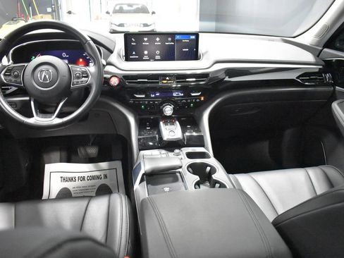 Used 2023 Acura MDX SH-AWD image 13