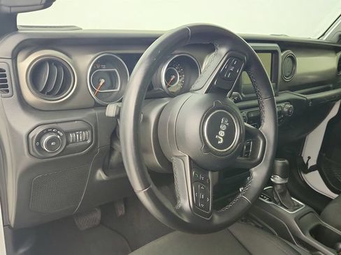 Used 2021 Jeep Wrangler Unlimited Sport AWD/4WD image 13