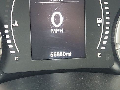 Used 2023 Jeep Renegade Latitude AWD/4WD image 19