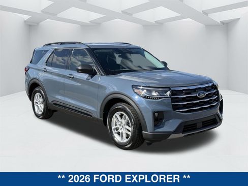 New 2026 Ford Explorer Active w/ Active Comfort Package image 2