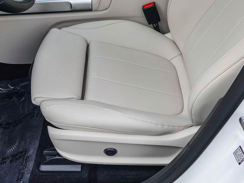 Certified 2025 Mercedes-Benz EQB 300 4MATIC image 52