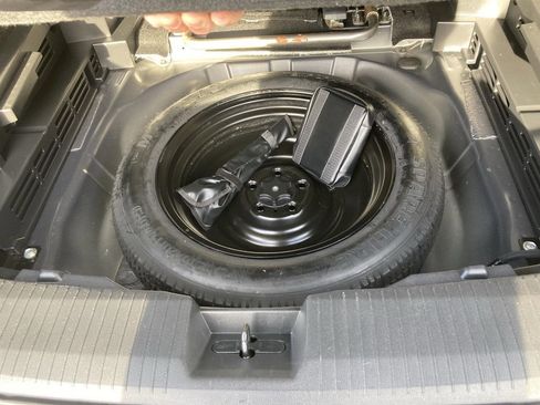 Used 2021 Nissan Rogue S image 25