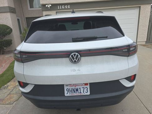 Used 2023 Volkswagen ID.4 Pro S AWD/4WD image 2