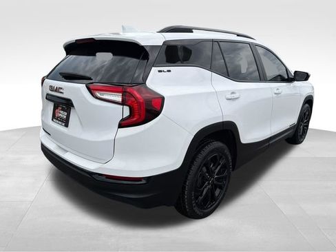 Used 2022 GMC Terrain SLE w/ Driver Convenience Package FWD image 7