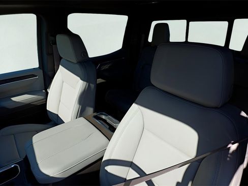New 2026 GMC Sierra 1500 SLT image 10