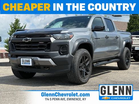 Used 2023 Chevrolet Colorado Trail Boss w/ Technology Package AWD/4WD image 1