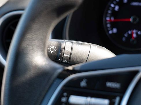 Certified 2024 Kia Forte LXS image 18