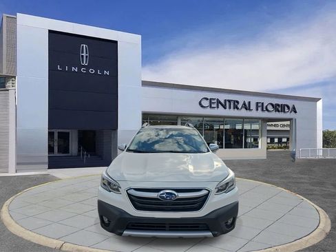 Used 2022 Subaru Outback Touring XT image 3