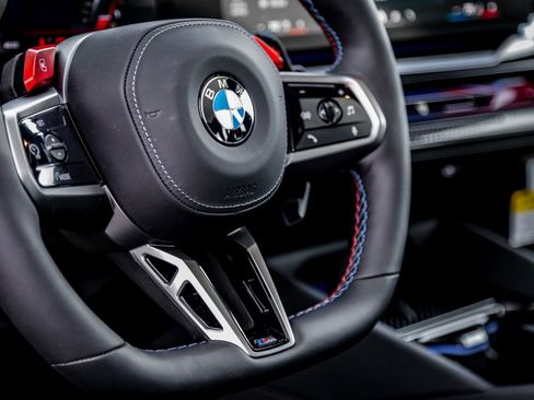 New 2026 BMW M5 Touring image 18