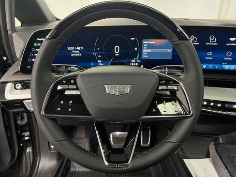 New 2026 Cadillac Optiq Luxury 2 image 14