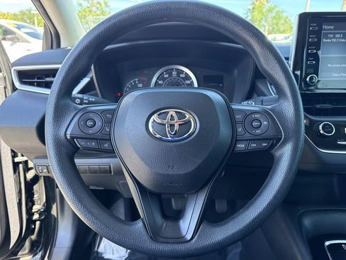 Used 2021 Toyota Corolla LE w/ LE Convenience Package image 24