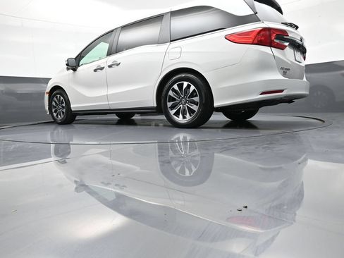 Certified 2024 Honda Odyssey EX-L image 35