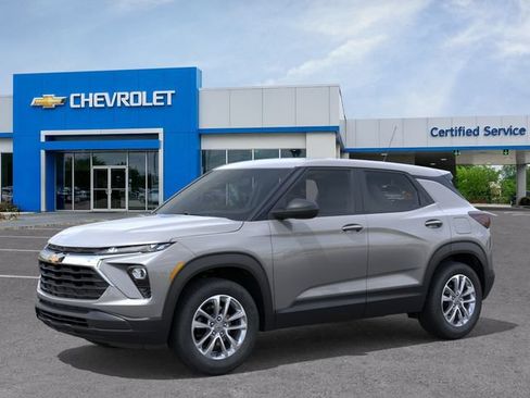 New 2026 Chevrolet TrailBlazer LS FWD image 2