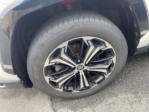 Used 2021 Toyota RAV4 XSE w/ Premium Package image 26