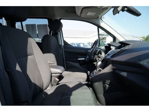Used 2016 Ford Transit Connect XLT image 27