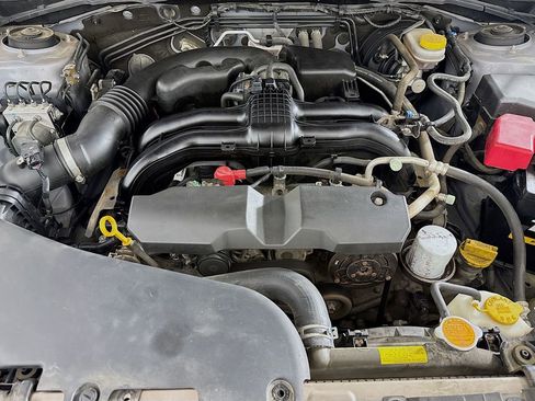 Used 2015 Subaru Forester 2.5i w/ Alloy Wheel Package image 29