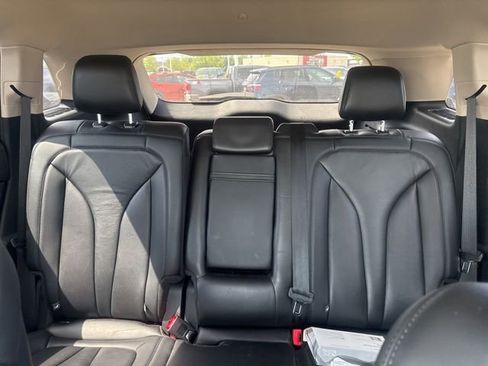 Used 2021 Lincoln Nautilus FWD w/ Equipment Group 101A image 10