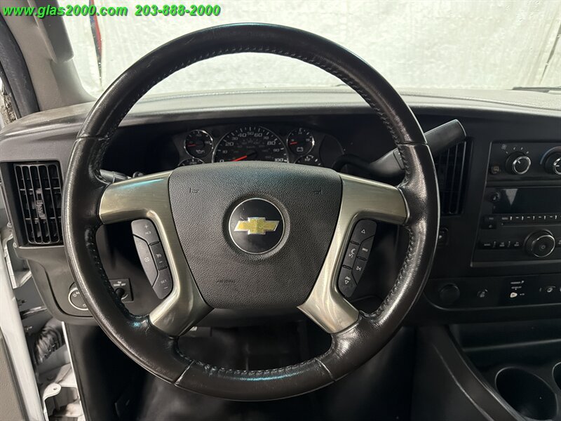 Used 2019 Chevrolet Express 2500 LS w/ Driver Convenience Package RWD image 4