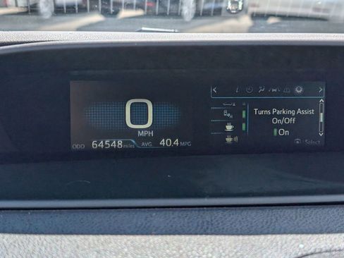 Used 2021 Toyota Prius LE image 20