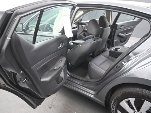 Used 2022 Nissan Altima 2.5 S image 12