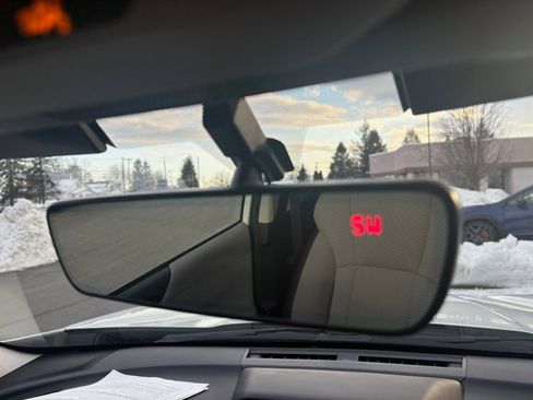 Used 2024 Subaru Forester Premium image 13