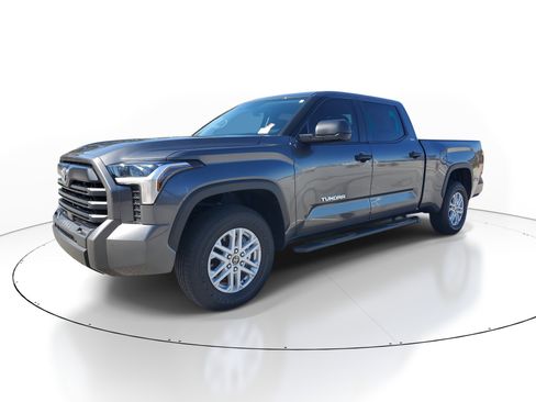 Used 2024 Toyota Tundra SR5 image 3