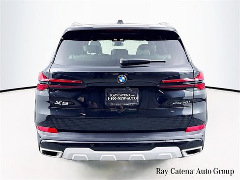 Used 2024 BMW X5 xDrive40i w/ Premium Package image 6