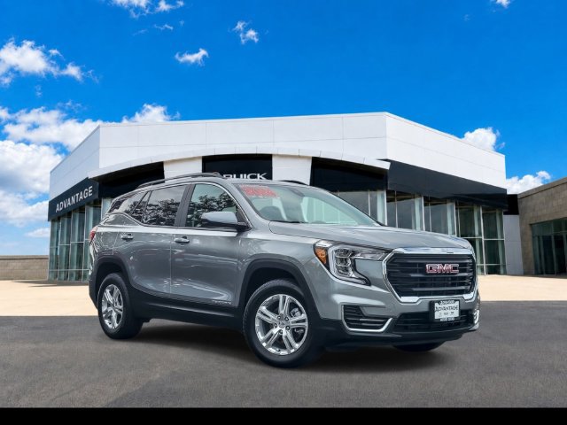 Certified 2024 GMC Terrain SLE w/ Driver Convenience Package AWD/4WD image 2