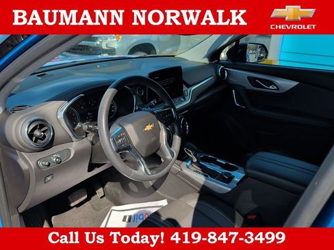 Used 2024 Chevrolet Blazer LT w/ Convenience Package FWD image 27
