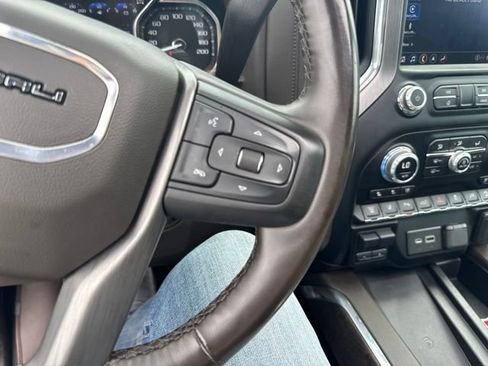 Used 2023 GMC Sierra 2500 Denali w/ Denali Black Diamond Edition AWD/4WD image 37