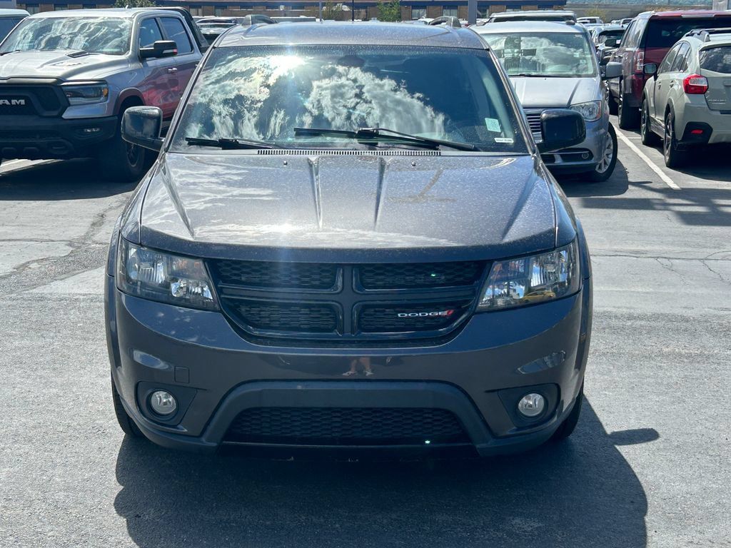 Used 2018 Dodge Journey SXT w/ Connectivity Group FWD image 9