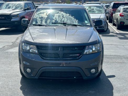 Used 2018 Dodge Journey SXT w/ Connectivity Group FWD image 9