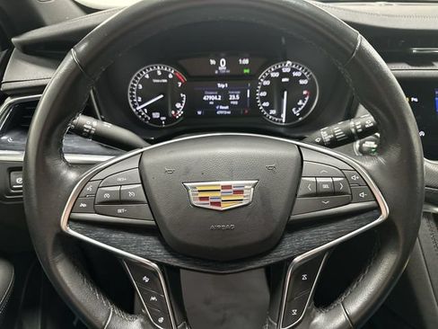Certified 2023 Cadillac XT5 Premium Luxury FWD image 10