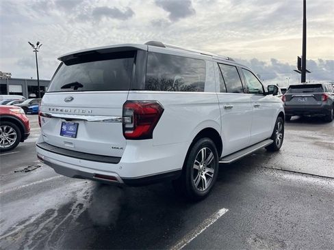 Used 2023 Ford Expedition Max Limited image 3