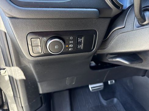 Used 2024 Ford Escape ST-Line Select w/ Tech Pack #1 AWD/4WD image 16