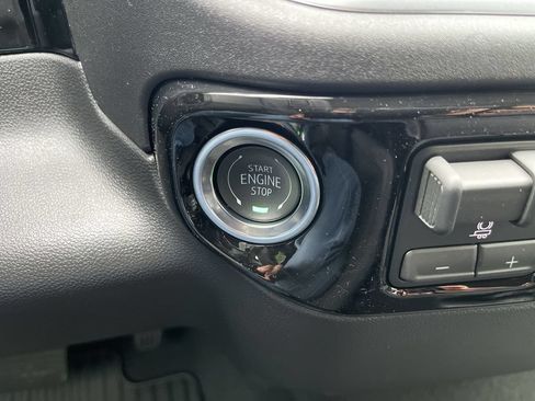 New 2026 GMC Sierra 1500 Elevation AWD/4WD image 17