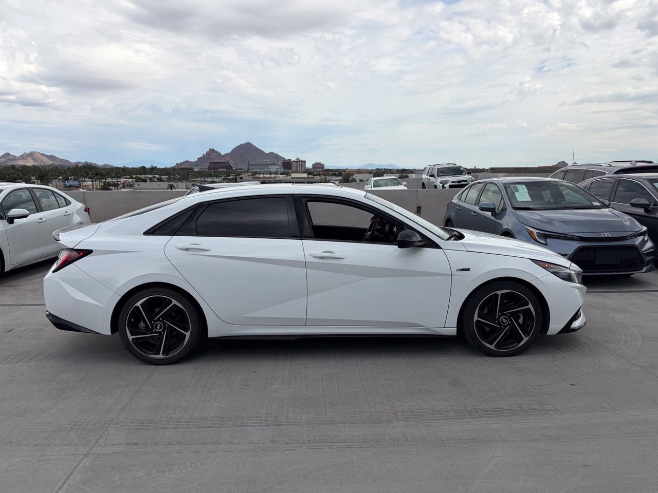 Used 2022 Hyundai Elantra N Line FWD image 3