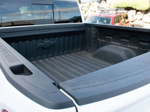 Certified 2025 Chevrolet Silverado 1500 High Country w/ Technology Package image 9