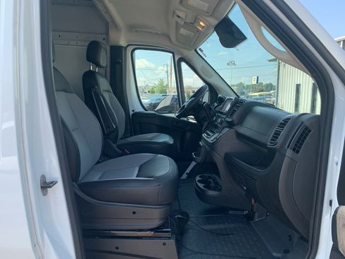 Used 2025 RAM ProMaster 3500 w/ Convenience Group FWD image 34