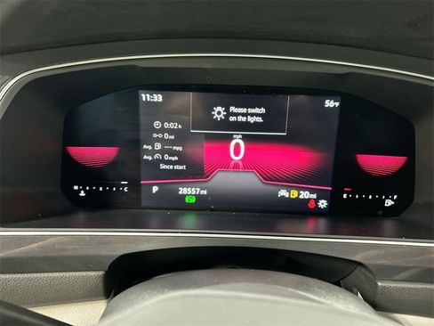 Used 2022 Volkswagen Tiguan SE R-Line image 20