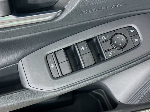 Certified 2026 Nissan Sentra SV w/ SV Convenience Package FWD image 25