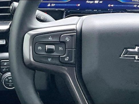 Used 2025 Chevrolet Silverado 2500 ZR2 w/ Technology Package AWD/4WD image 17