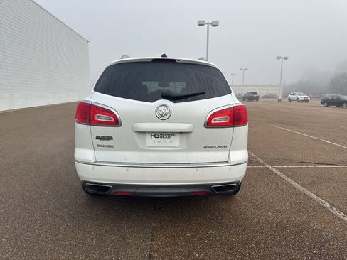 Used 2017 Buick Enclave Leather image 6